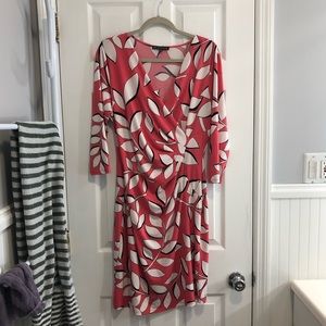 Adrianna Papell figure flattering knit dress Sz L